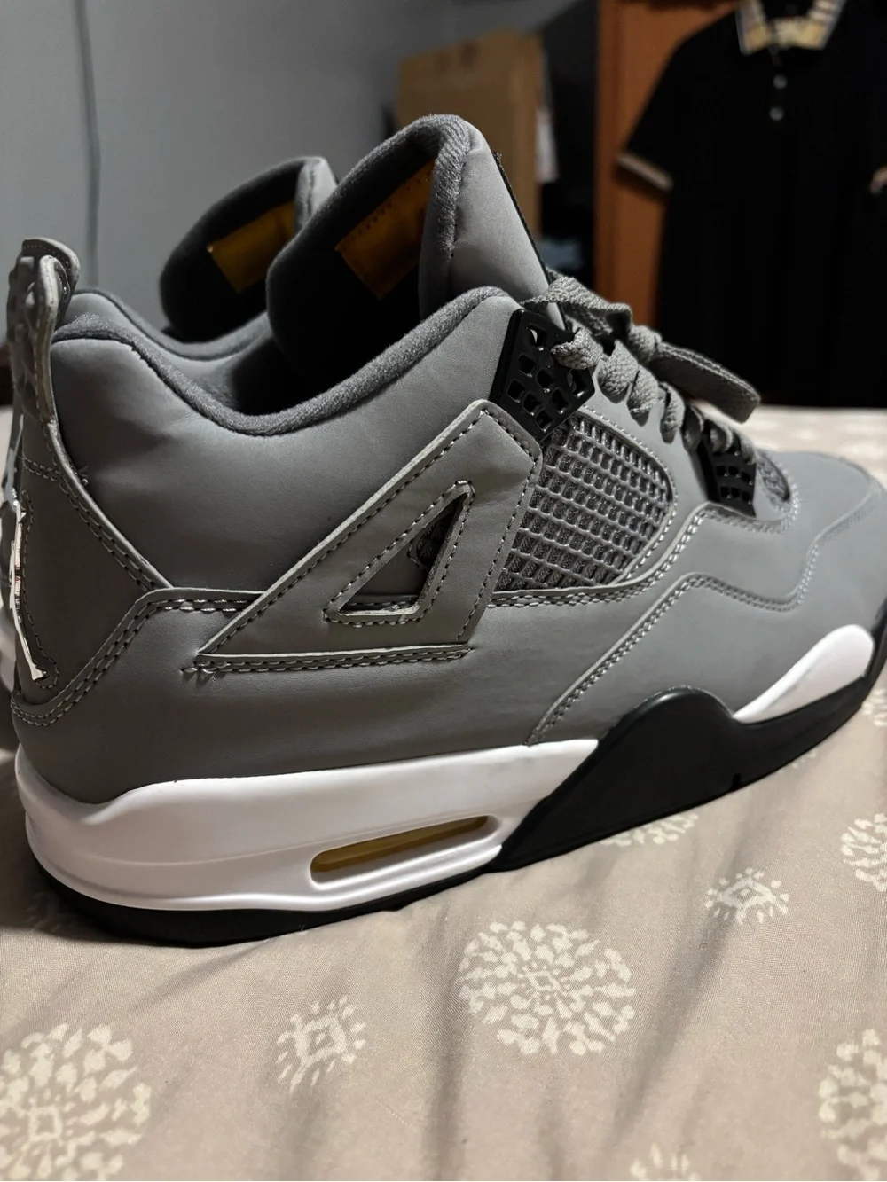 Air Jordan 4 Cool Grey